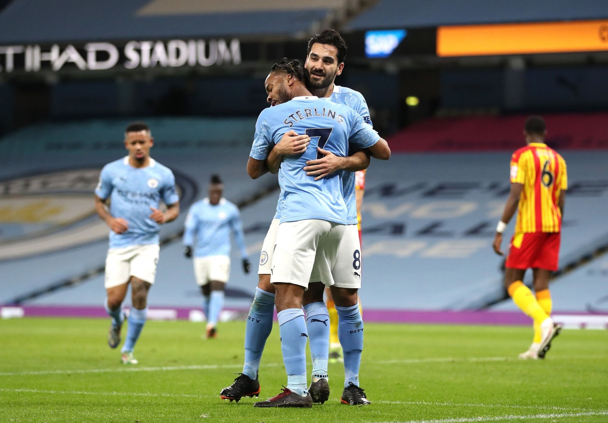 在赛场内外 在赛场内外